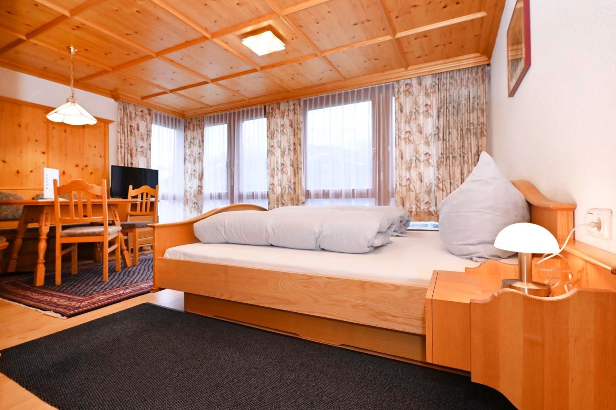 Gaestehaus Rundblick Schruns Buitenkant foto